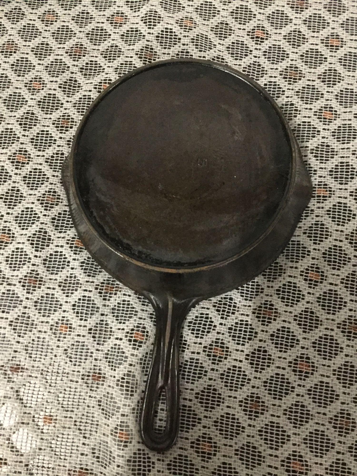 Antique Vollrath size 3 and Wagner Ware size 5 cast iron pan.