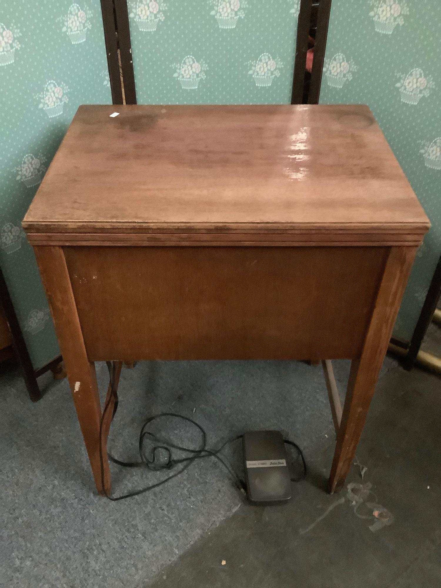 Vintage Sears Kenmore Solid State sewing machine table. Untested. approx 31x24x18 inches....