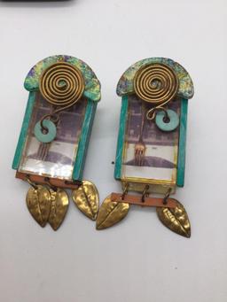 brooches/earring: Window Stills collection by acclaimed Hawaiian artist Ira Ono + earring set by EJ