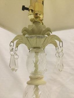 Modern antique style table lamp with white chic look and glass embellishments