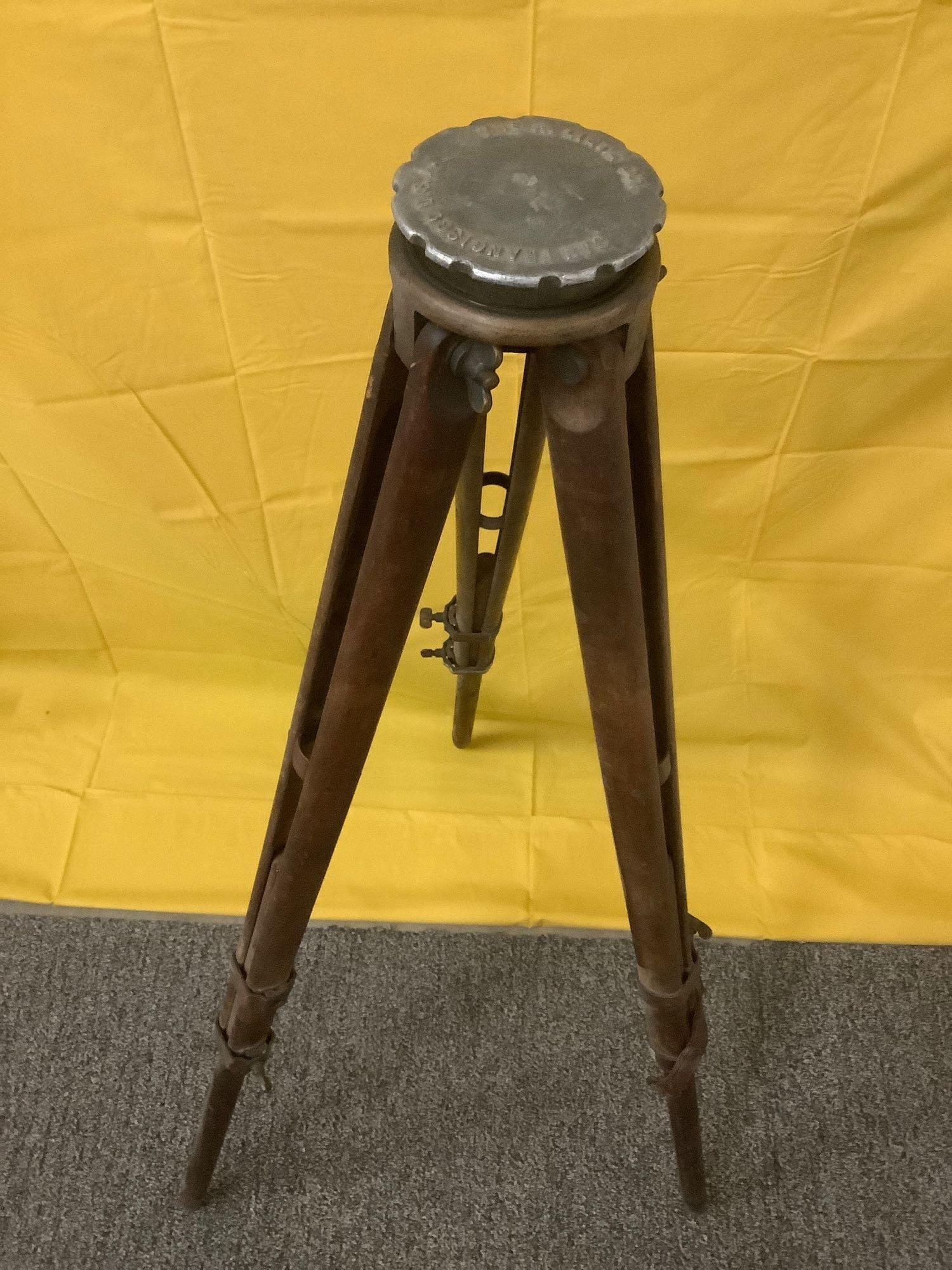 Antique A. Lietz Co. Surveying Transit w/ Tripod & Accessories - In Excellent Condition See Pics