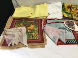 Large set of linens and fabrics / table cloths etc ..