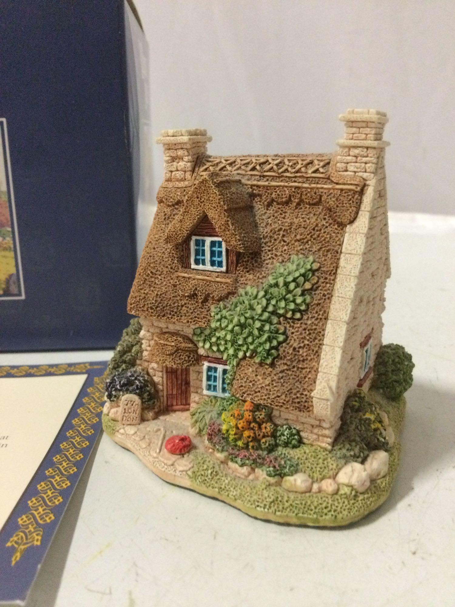 2 pc. lot of ceramic miniature home sculptures: Lilliput Lane - Milestone Cottage w/ COA / box, and