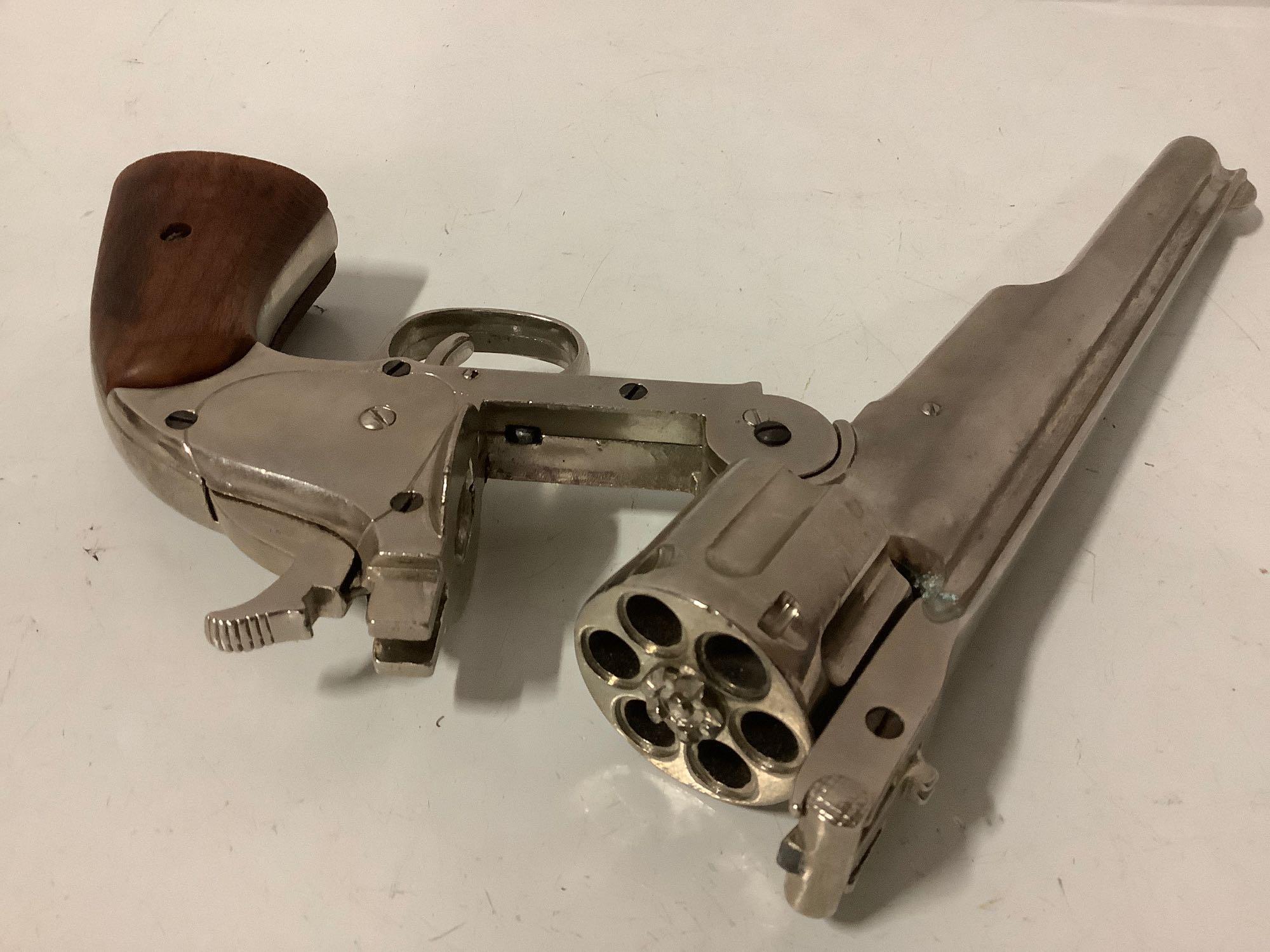 RARE vintage film/stage prop pistol BKA 217 revolver non-firing gun w/ trigger action, works!