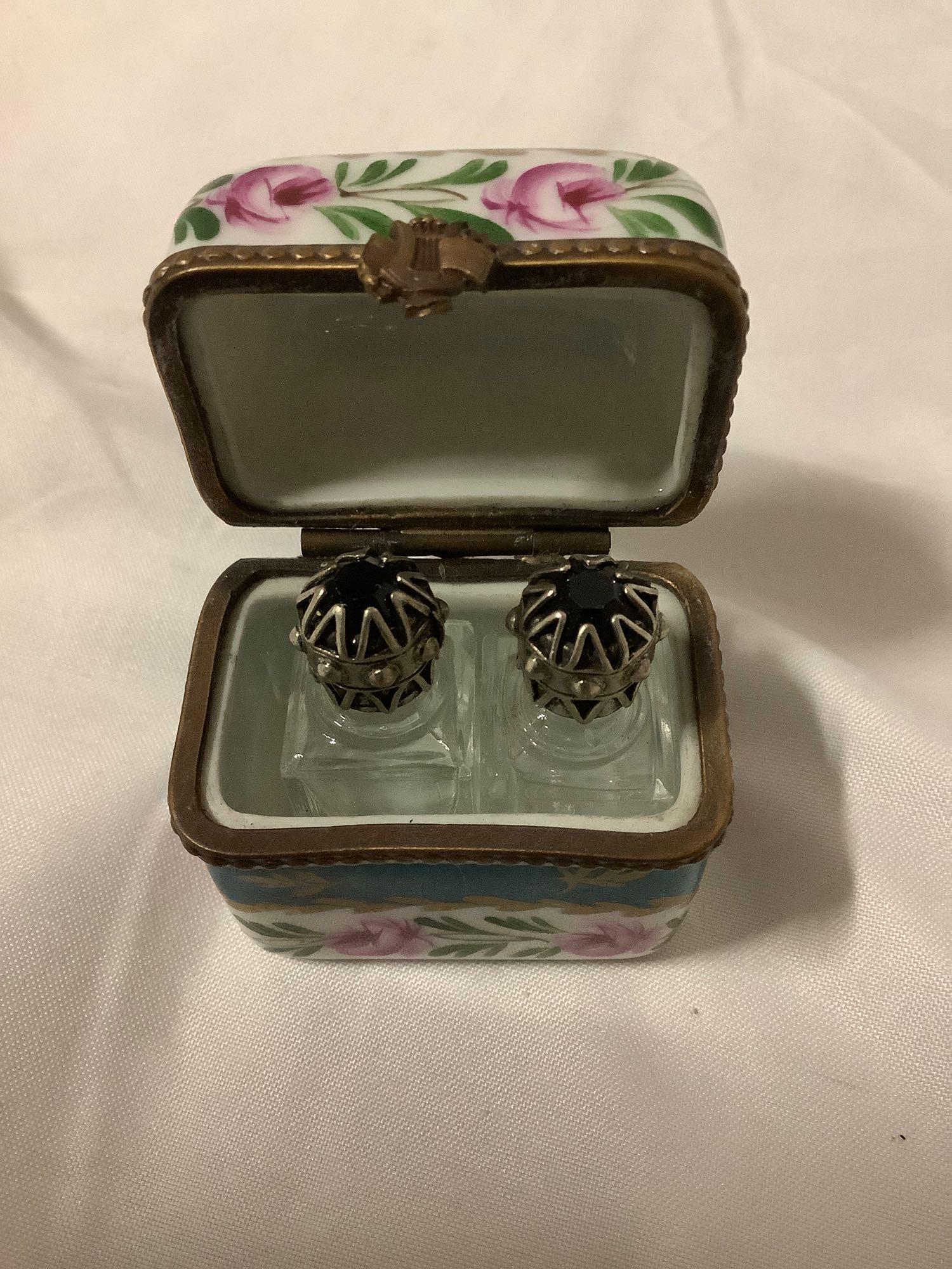 Stunning collection of vintage/antique French Limoges , small porcelain jewelry boxes: Rochard, many