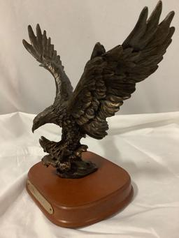 Success cast bald eagle sculpture - MONTANA LIFESTYLES by Montana Silversmiths #ed A0267