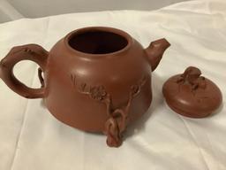 6 pc. lot of stunning Asian red clay handmade tea pot w/ 5 cups, needs repair, sold as is.