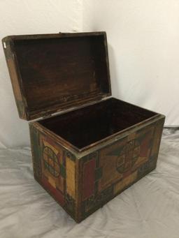 Old antique canvas wrapped wood storage box crate w/ hand painted design