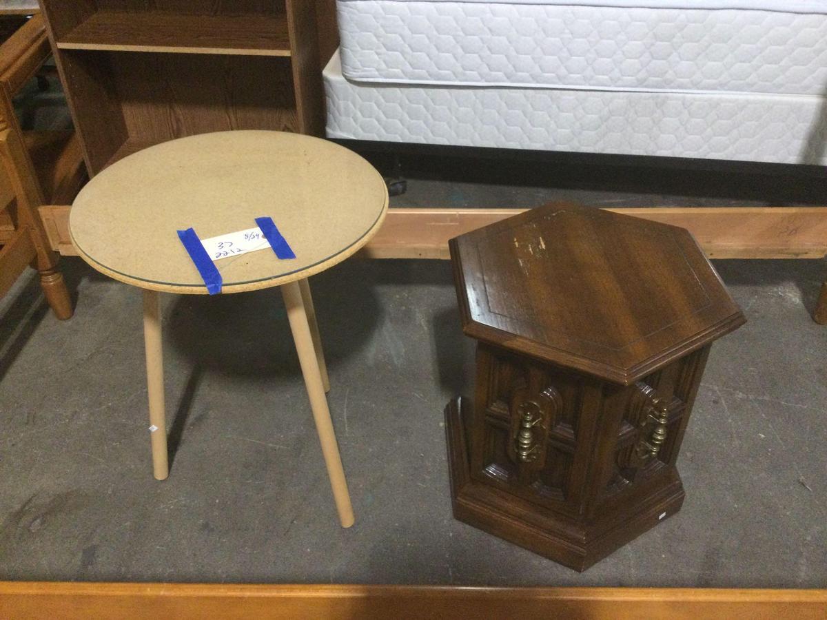 Pair of end tables