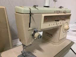 Vintage SINGER sewing machine, tested/working, approx 19 x 16 x 8 in.