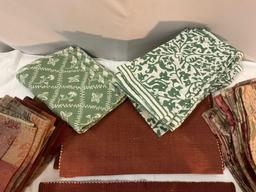 Nice collection of linen napkins /placemats, many styles.