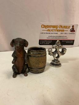 Antique painted cast iron Dog & Barrel toothpick holder, approx 3 x 3 x 2 in.