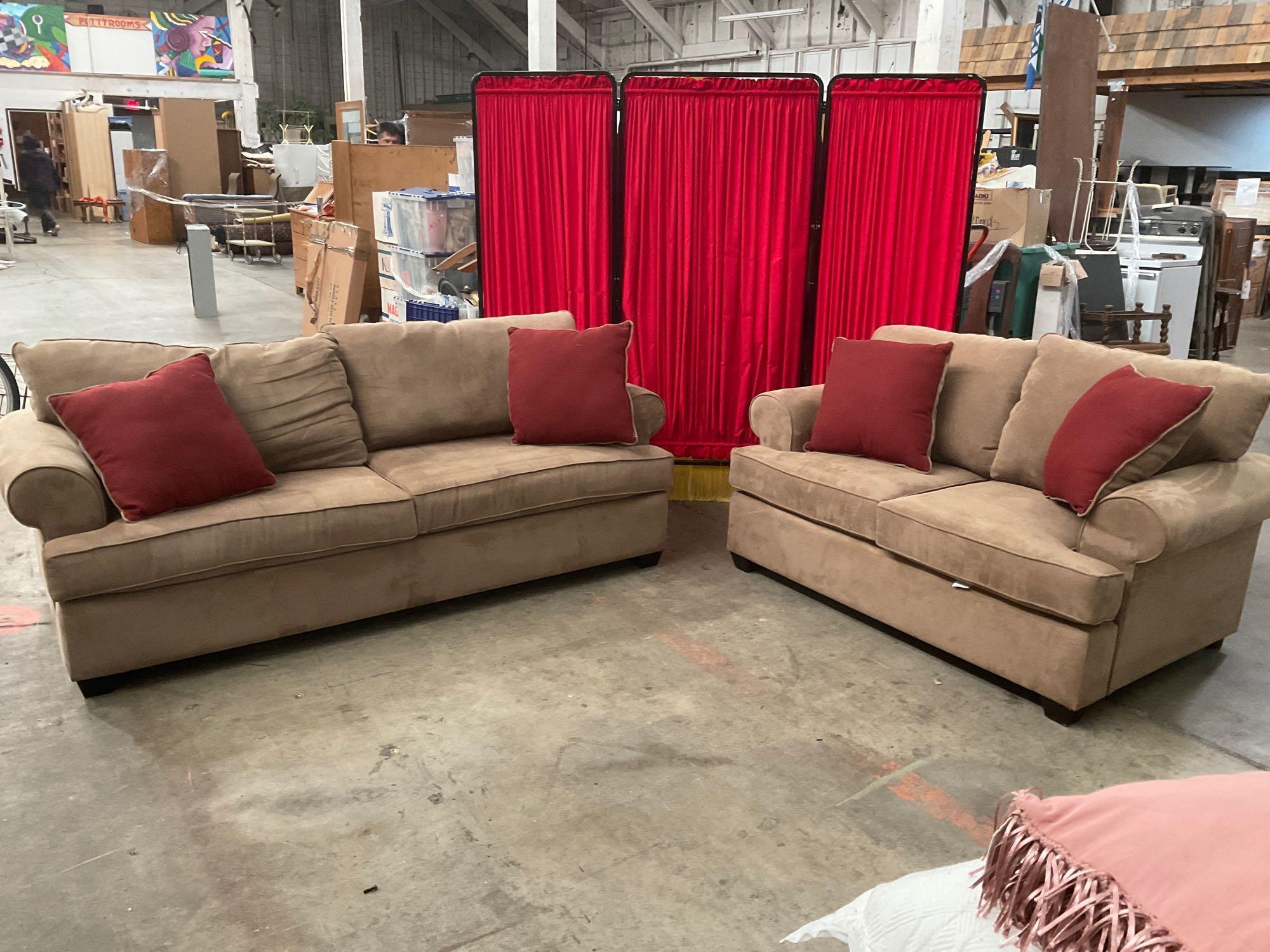 Very nice brown sofa and loveseat combination with reversible pillows, by pacific furniture Oregon