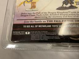 MCFARLANE?S DRAGONS The Fall of the Dragon Kingdom HUNTER DRAGON highly detailed figure in package