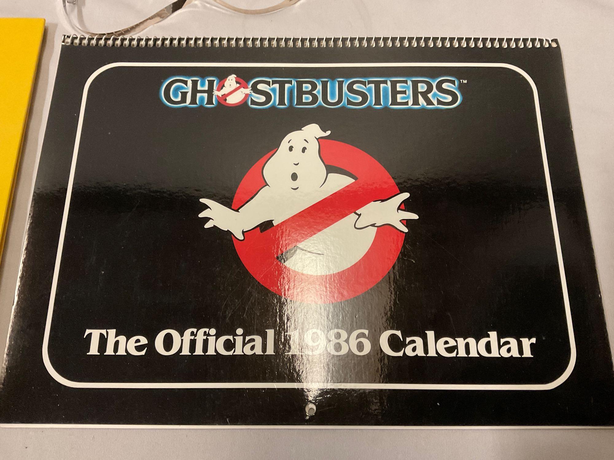 5 pc. Lot of vintage GHOSTBUSTERS / Ghostbusters II collectibles; books, 1986 calendar, balloon.