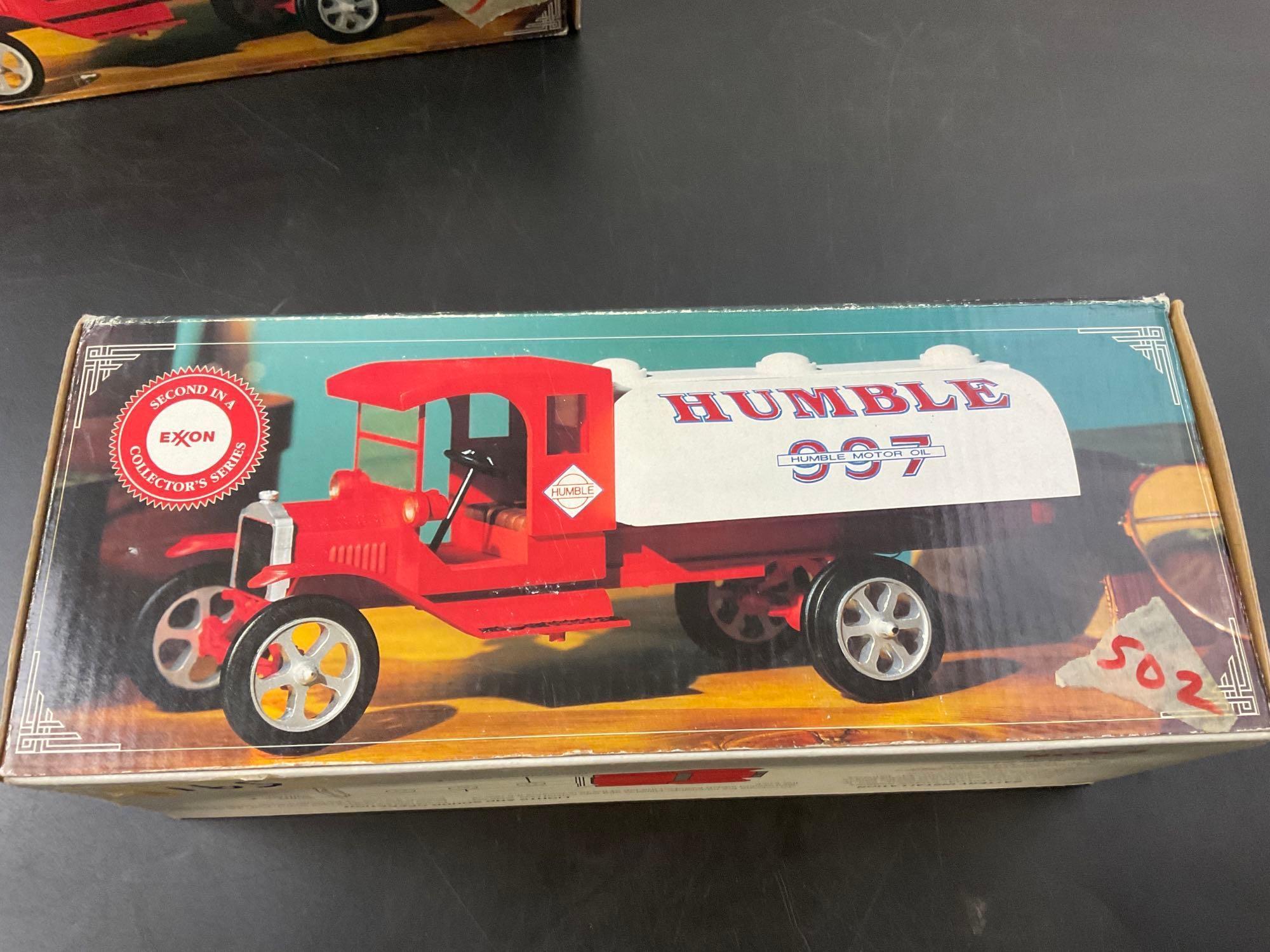 Lionel Collectible Train Watch + Mini Kenworth Truck + 2x 1994 Exxon Humble Toy Tanker Trucks