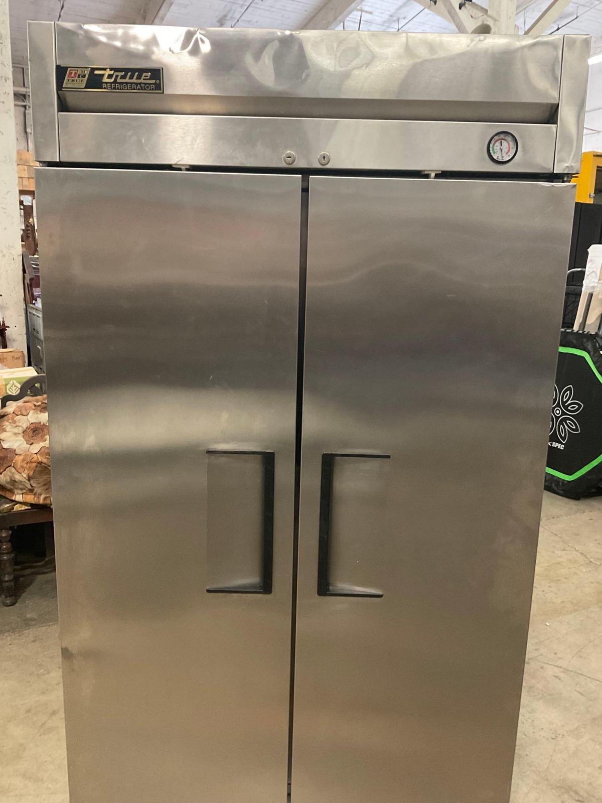 TRUE MANUFACTURING TRUE REFRIGERATOR MODEL T-35