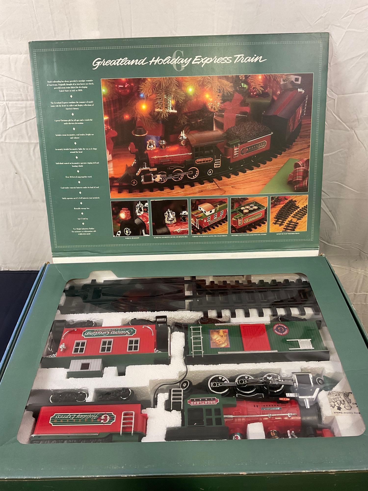 Vintage 1993 GreatLand Holiday Express Battery Operated Train Set