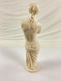 Beautiful Venus De Milo stone sculpture made & purchased in Italy 1970, 11 3/4? tall