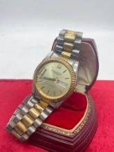 Vintage Solvil et Titus Panther automatic Knights Swiss made manual wind wristwatch
