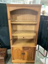 Vintage maple bookshelf w/ built in light and cupboard - Good condition
