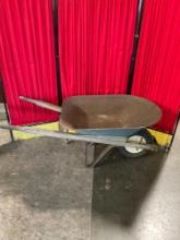 Vintage metal wheelbarrow - Fair to good condition - Works - See pics