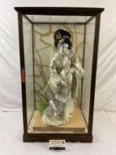 Vintage Handmade Japanese Geisha Doll in Silver & Cream Kimono w/ Wood & Glass Case. See pics.