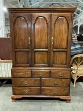 Vintage Drexel Wooden Cabinet Dresser w/ 8 Drawers, 3 Cupboards & 4 Shelves. See pics.