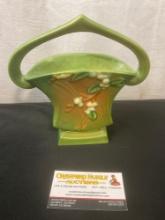 Vintage 1940s Roseville Snowberry pattern shape IBK-7 Green pot w/ handle