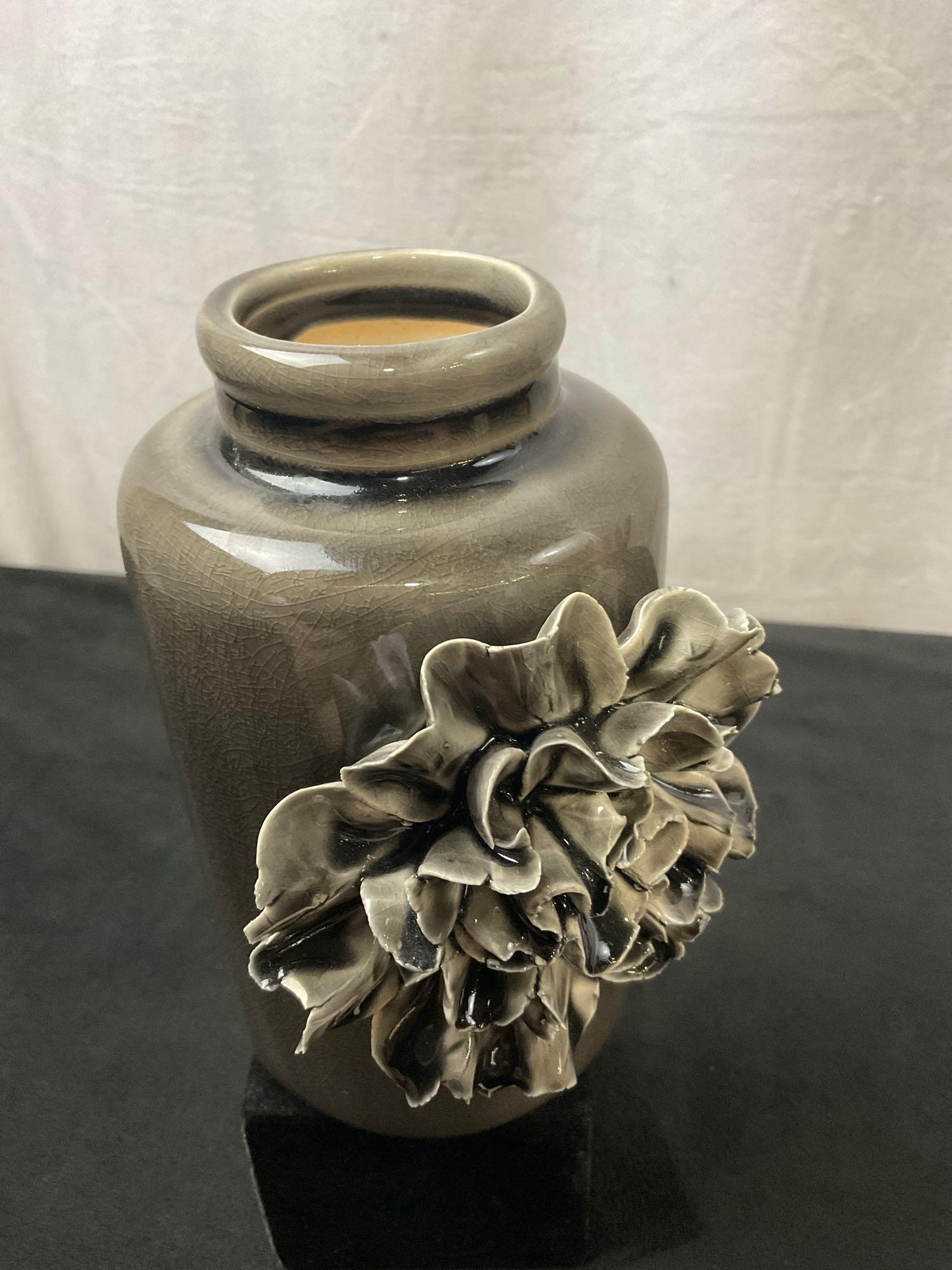 3 vases, and 1 handmade Mug, 1x K&K Interior w/ Flower, Double Bud Vase, Unique White w/ gold rim