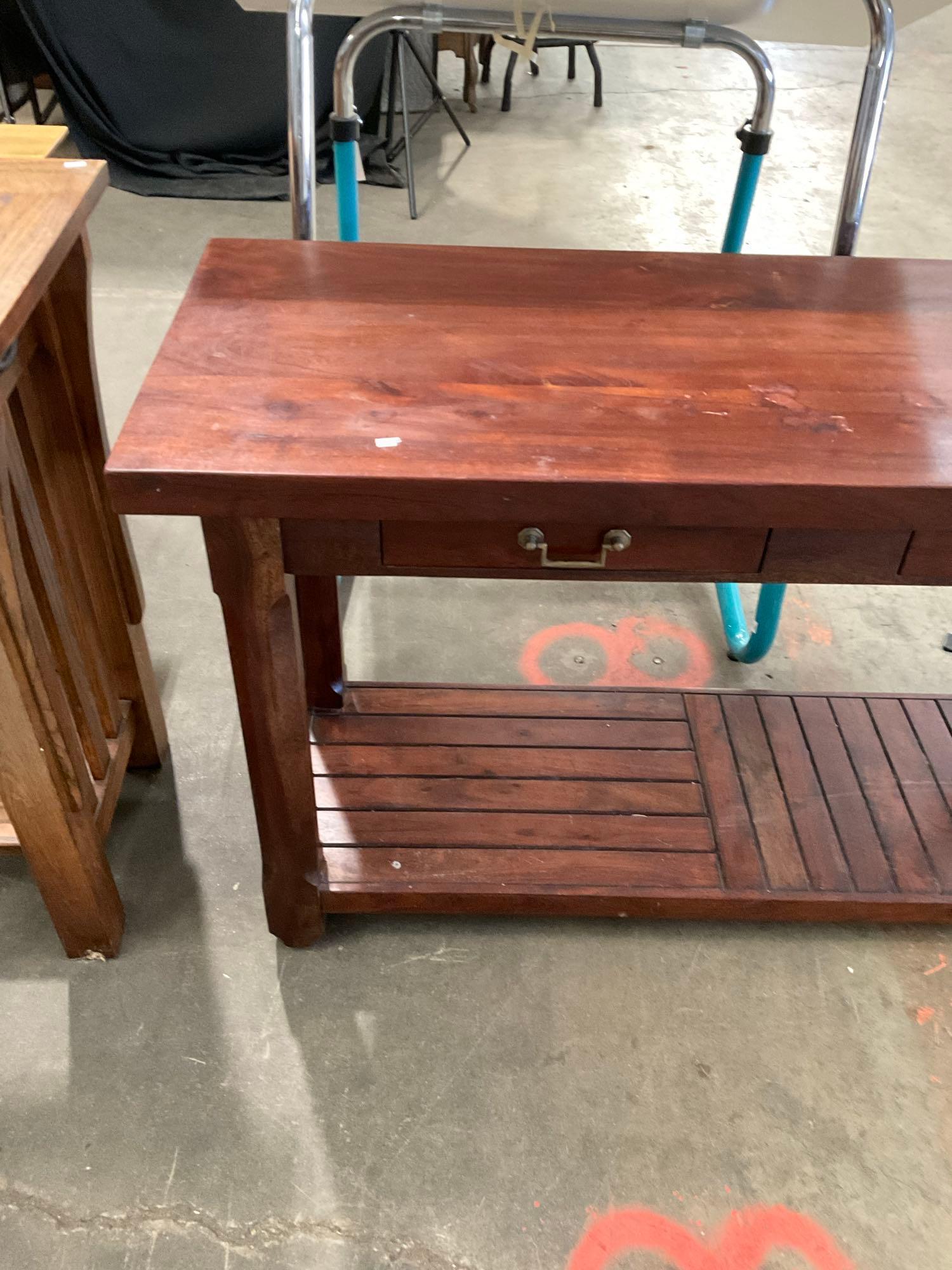 Bassett Modern Cherry Hall Table w/ nice design & 2 Drawers - Solid Wood - See pics