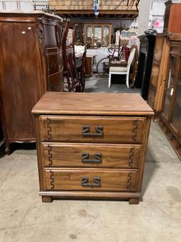 Vintage Wooden Nightstand w/ 3 Drawers & Hammered Drawer Pulls. See pics.