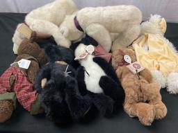 7 Vintage Boyds Bears, Moose, 2x Polar Bears, Panda, Winnie Wuzzwhite, Buford B Beezly