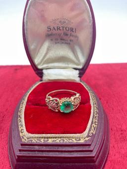 Vintage 10k gold sz 5 women's ring w/ black hills gold leaf setting & green glass stone