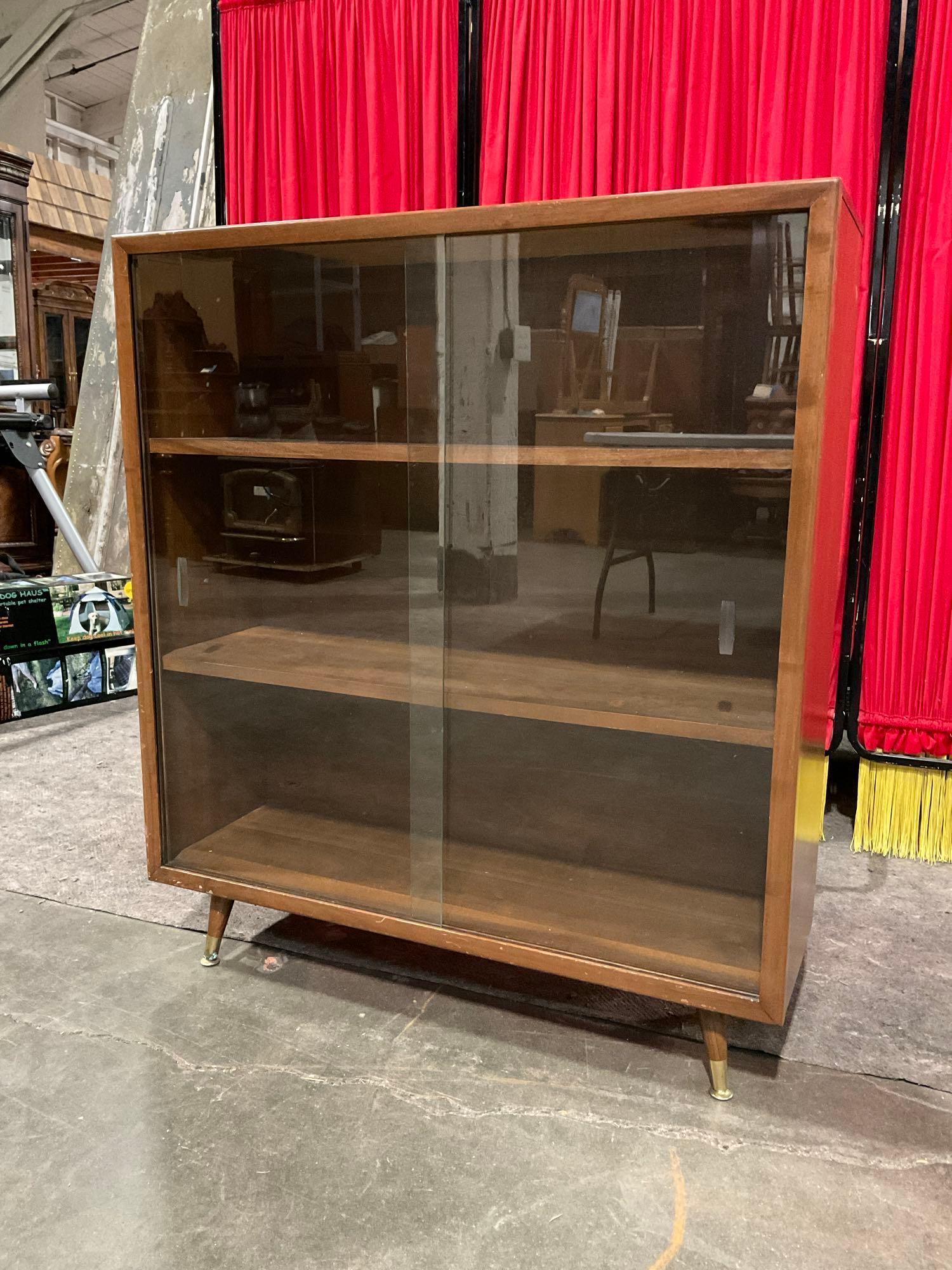 Vintage Mid-Century Modern Glass Fronted Wooden Cabinet w/ Sliding Doors & 3 Shelves. See pics.