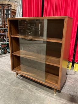Vintage Mid-Century Modern Glass Fronted Wooden Cabinet w/ Sliding Doors & 3 Shelves. See pics.