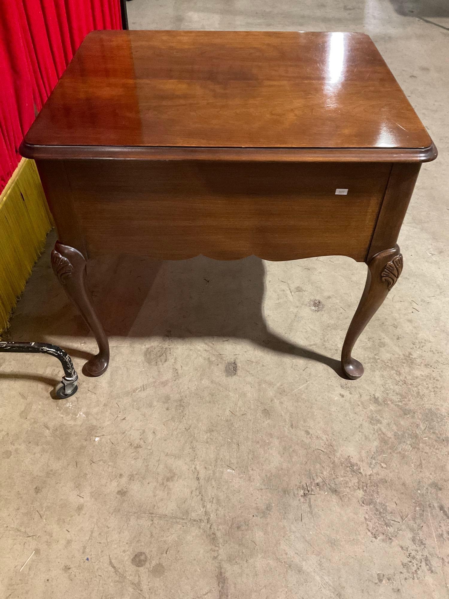 Vintage Drexel Cherry End Table w/ 2 Drawers & Cabriolet Legs. See pics.