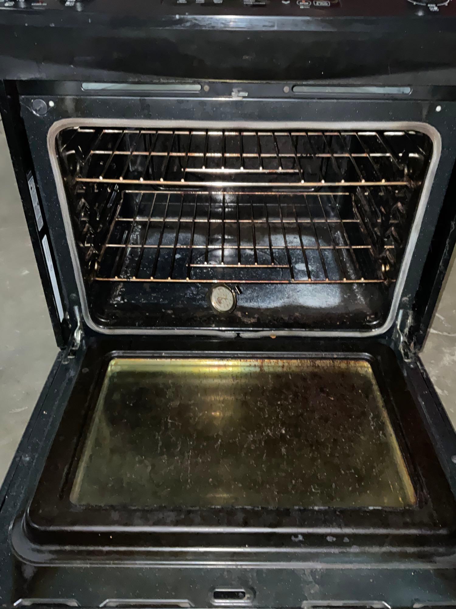 Sears Black Range Slide Drop Electric Oven/ Stovetop - Back Glass is Damaged - Still functional