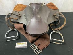 Beval English Riding Saddle, Brown Leather w/ Stirrups