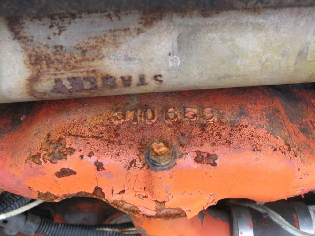 1959 Ford Model 661 Tractor