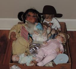 Tray Lot Collector Dolls