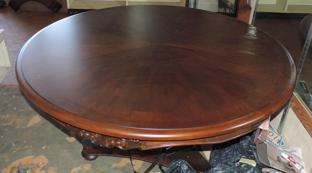 Pedestal Table