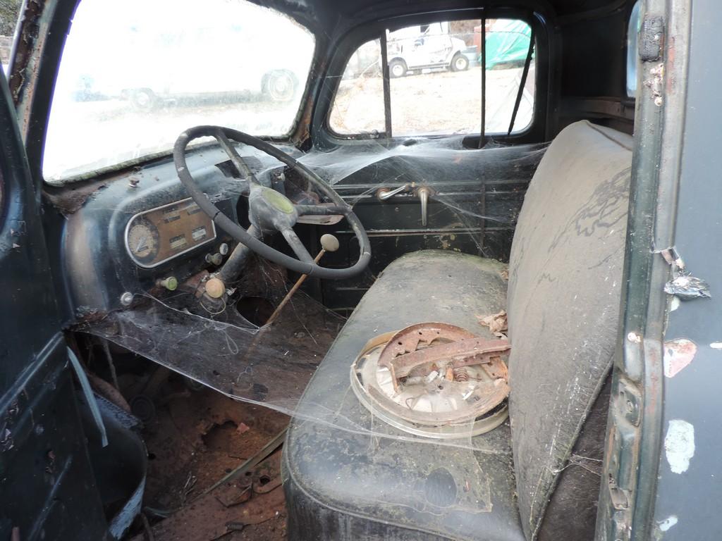 1949 Ford F1 2 Door