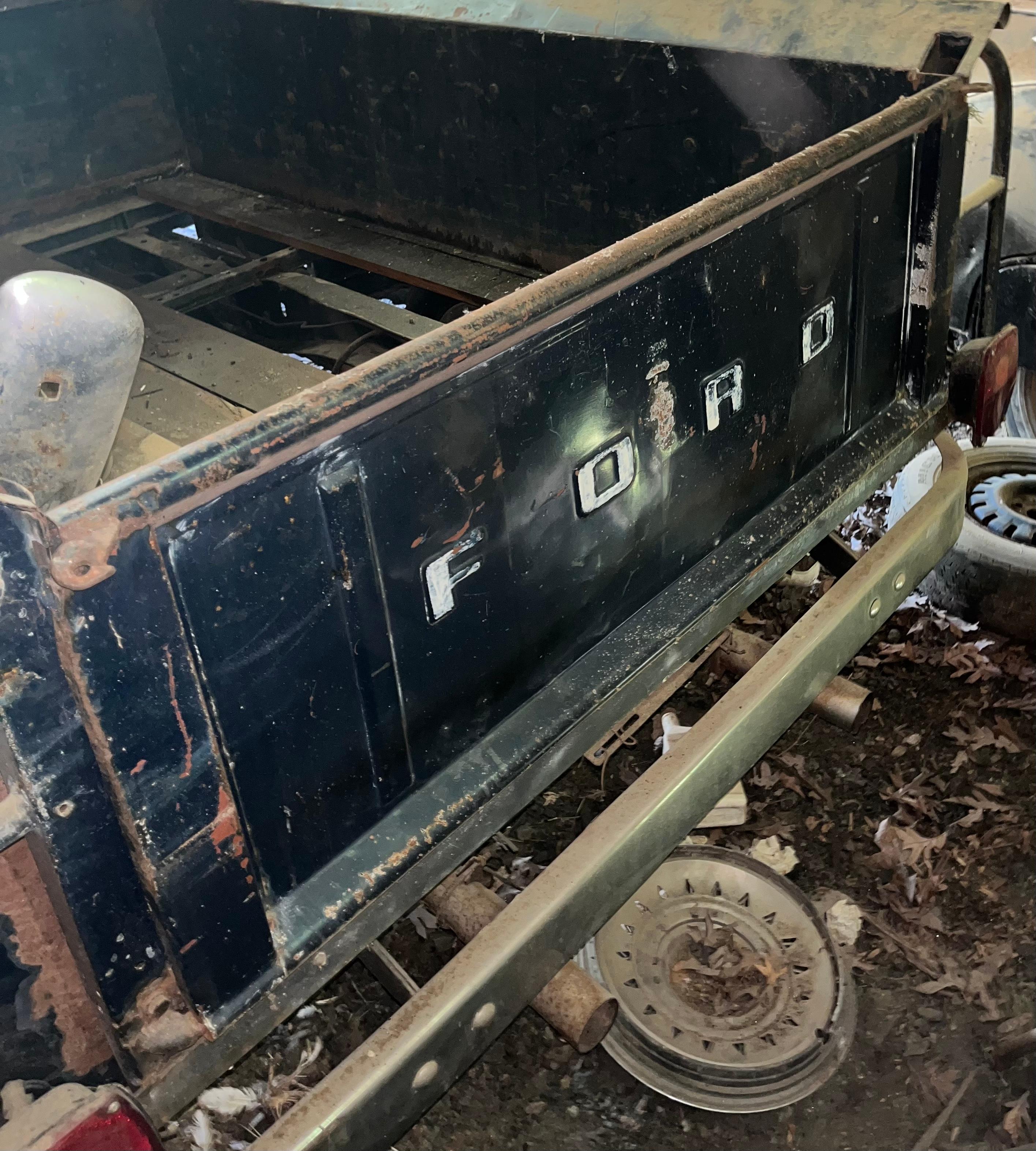 1952 Ford F-1 Pick Up Truck