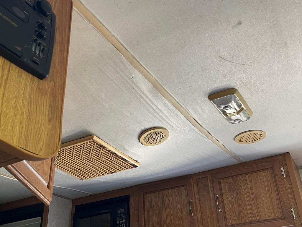 Pioneer Fleetwood Rv 18T6