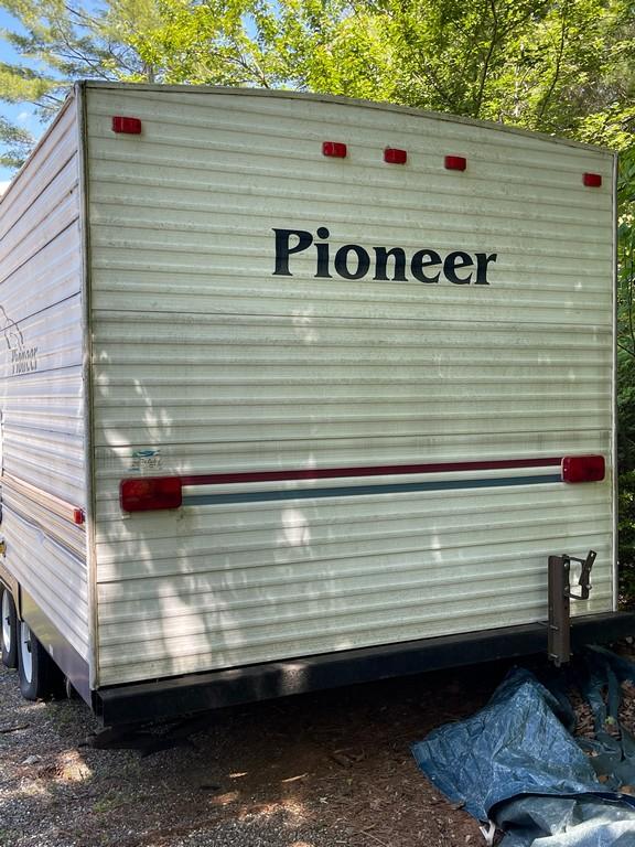 Pioneer Fleetwood Rv 18T6