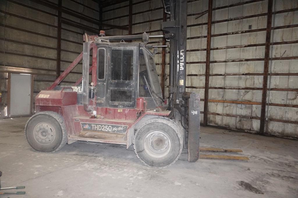 TAYLOR THD 250 DIESEL FORKLIFT W/4' FORKS, HRS 6,063 S/N 5-T1-28657