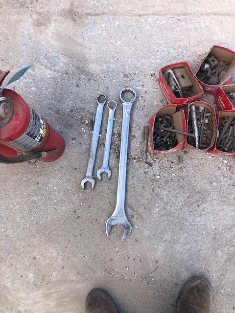 LOT OF WRENCHES