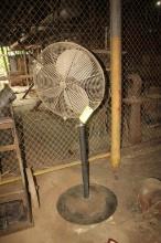 24" Pededstal Fan