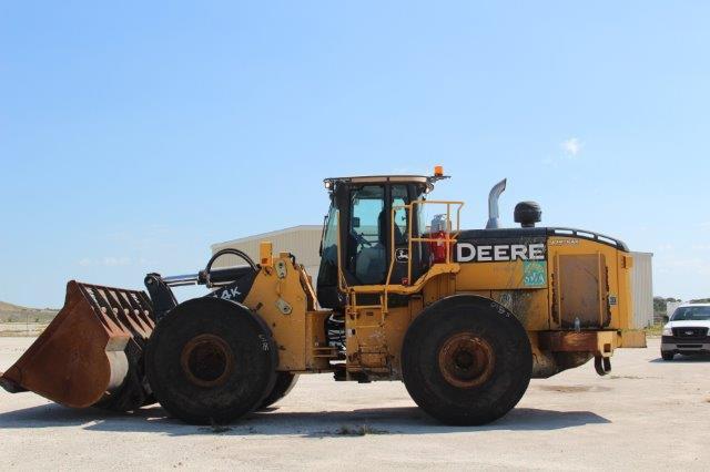 2012 John Deere 744K Wheel Loader